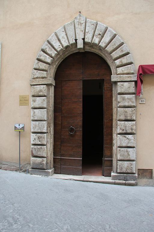 阿尼奥洛迪卡洛蒂锡扎住宿加早餐旅馆 Montepulciano Stazione 外观 照片